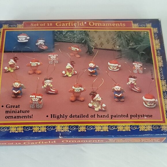 Set of 18 Miniature Hand Painted Garfield & Odie Ornaments by Paws  - Picture 5 of 6